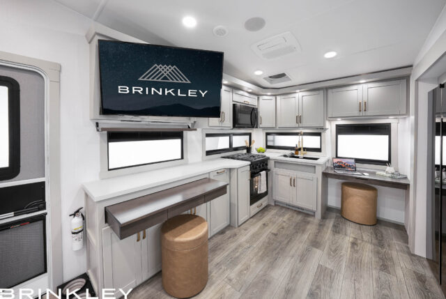 2025 Brinkley RV Model Z 2680 Interior Kitchen Dining Room 6027