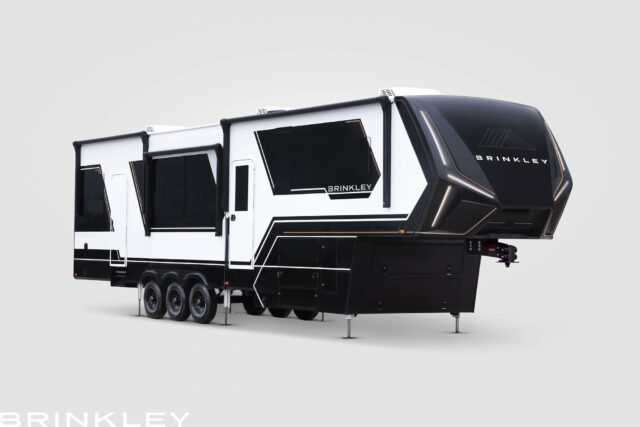 2024 Brinkley Model G 3500 Luxury Fifth Wheel Toy Hauler